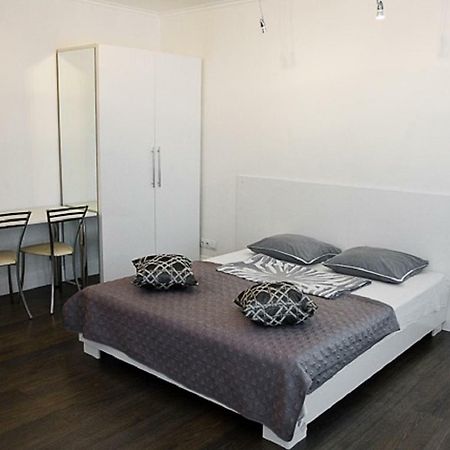 Great Studio Near The Pechersk Киев Экстерьер фото